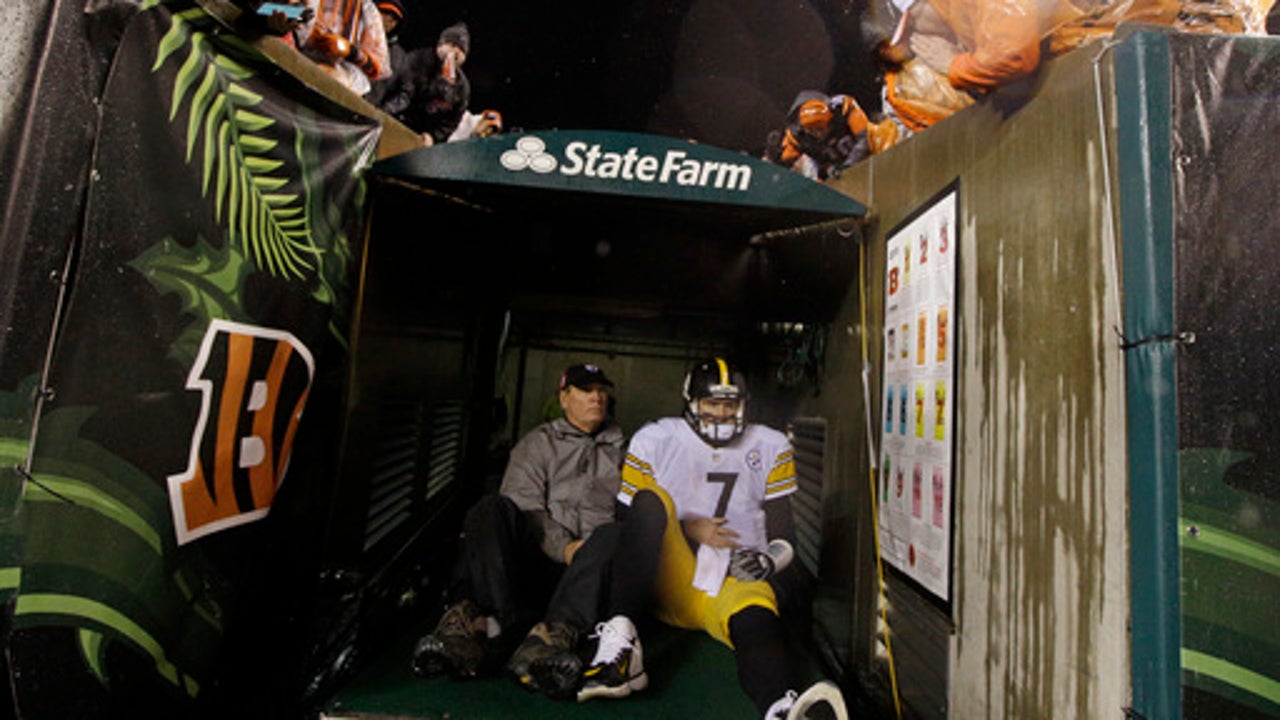 NFL Latest: Roethlisberger leads Steelers over Bengals